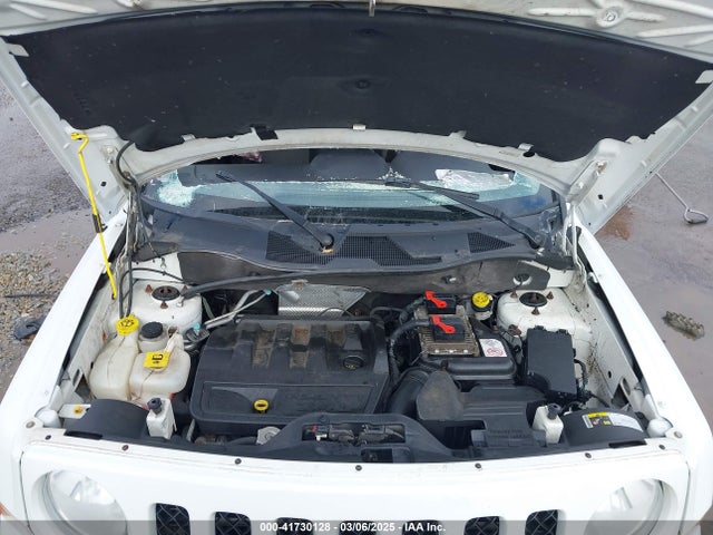 Jeep Patriot Latitude 2014 1C4NJRFB7ED630274 Image 10