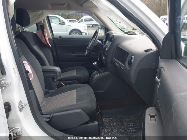 Jeep Patriot Latitude 2014 1C4NJRFB7ED630274 Image 5