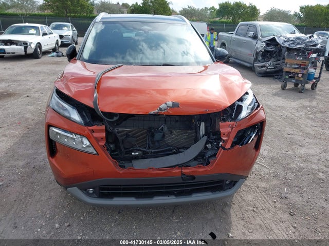 JN8AT3CA2MW019898 Nissan Rogue Sl Fwd
