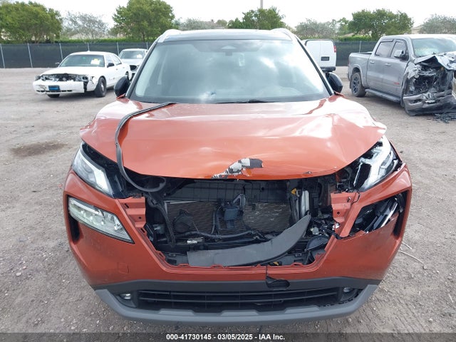 JN8AT3CA2MW019898 Nissan Rogue Sl Fwd