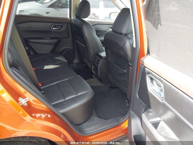 JN8AT3CA2MW019898 Nissan Rogue Sl Fwd