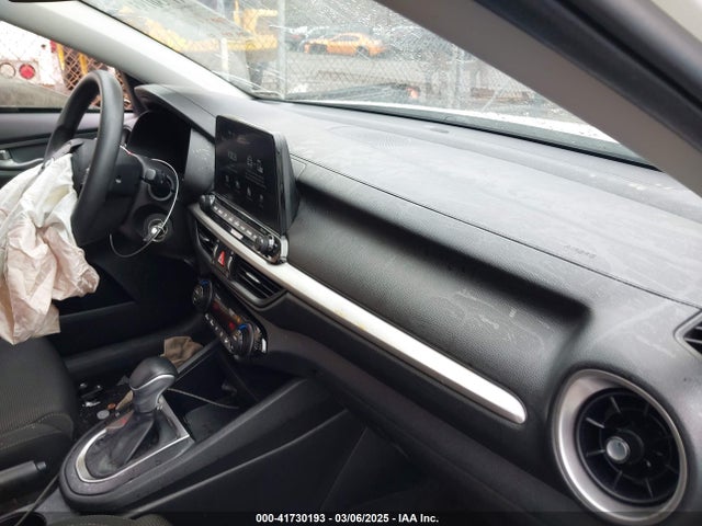 3KPF24AD3KE131835 KIA Forte Lxs
