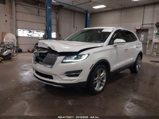 5LMCJ3D9XKUL17812 Lincoln Mkc Reserve