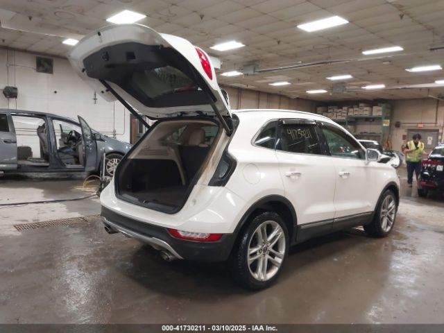 5LMCJ3D9XKUL17812 Lincoln Mkc Reserve