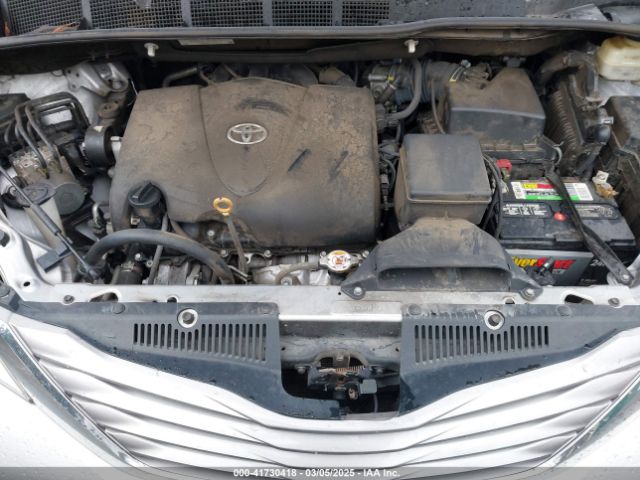 5TDYZ3DCXHS888196 Toyota Sienna Xle 8 Passenger