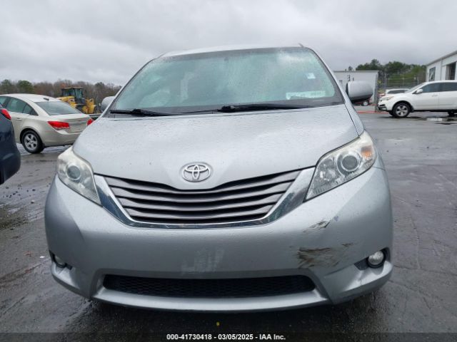 5TDYZ3DCXHS888196 Toyota Sienna Xle 8 Passenger