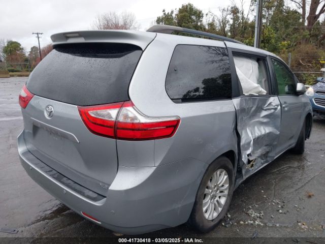 5TDYZ3DCXHS888196 Toyota Sienna Xle 8 Passenger