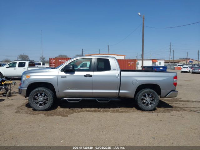5TFUW5F12EX379093 Toyota Tundra Sr5 5.7l V8