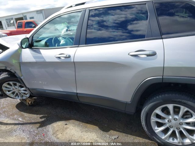 1C4PJLCB7MD126946 Jeep Cherokee Latitude Fwd
