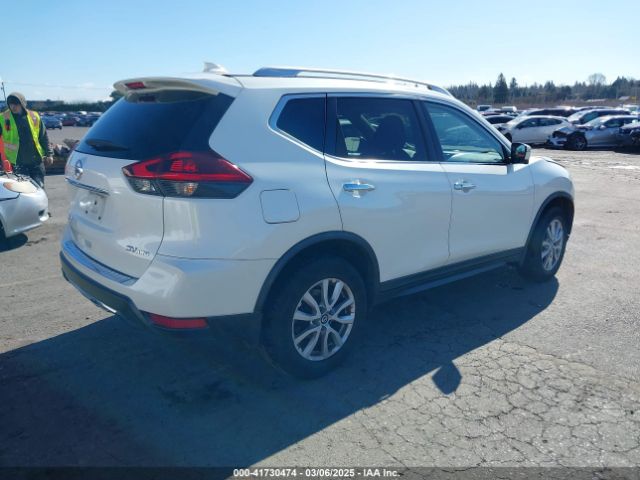 KNMAT2MV4JP517582 Nissan ROGUE SV