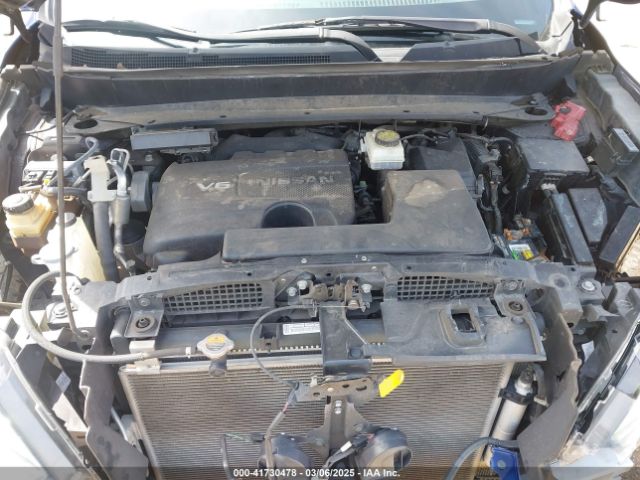 5N1DR2MN5HC677480 Nissan Pathfinder Sl
