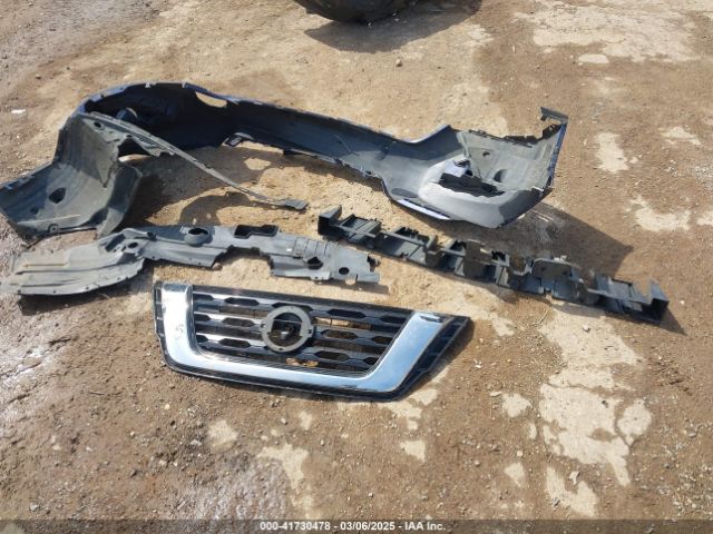 5N1DR2MN5HC677480 Nissan Pathfinder Sl