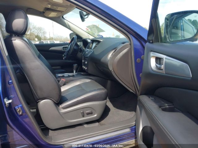 5N1DR2MN5HC677480 Nissan Pathfinder Sl