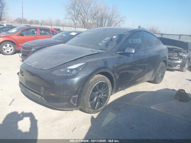 2024 TESLA MODEL Y 7SAYGDED8RF158346 Photo 1