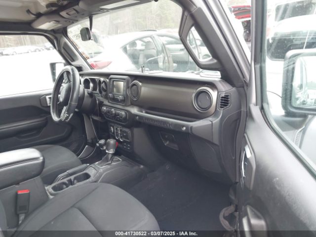 1C4HJXDG1JW133543 Jeep Wrangler Unlimited Sport S 4x4
