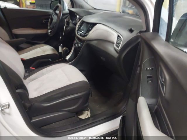 3GNCJPSB8HL140918 Chevrolet Trax Lt