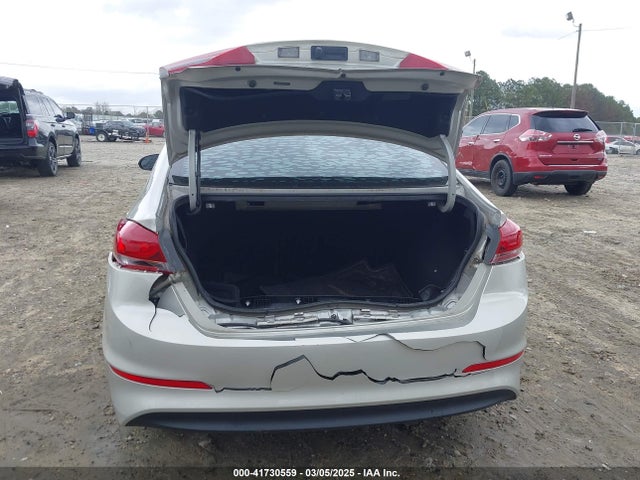5NPD84LF1JH284826 Hyundai ELANTRA SEL