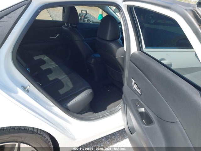 KMHLN4AJ3NU024821 Hyundai Elantra Hybrid Limited
