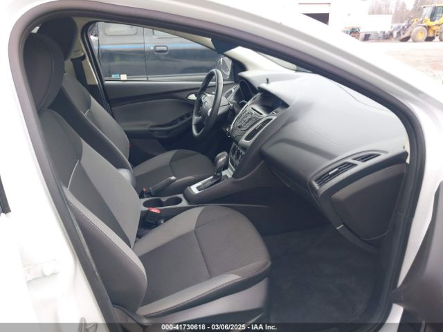 1FADP3K29EL185755 Ford FOCUS SE