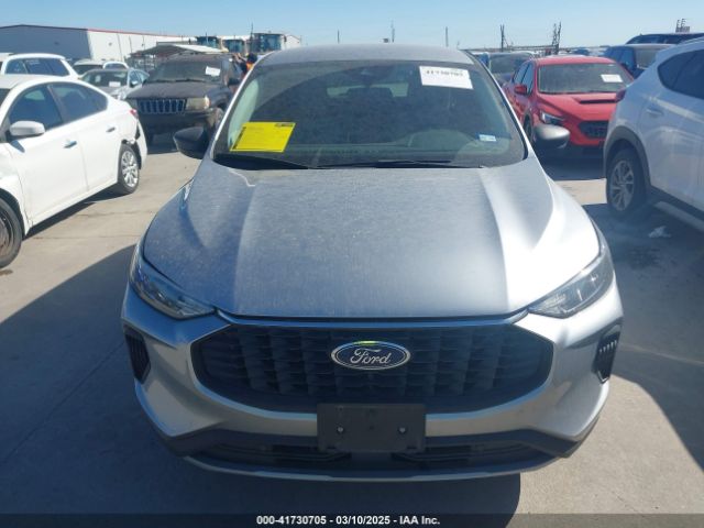 1FMCU0GN9PUB35527 Ford Escape Active