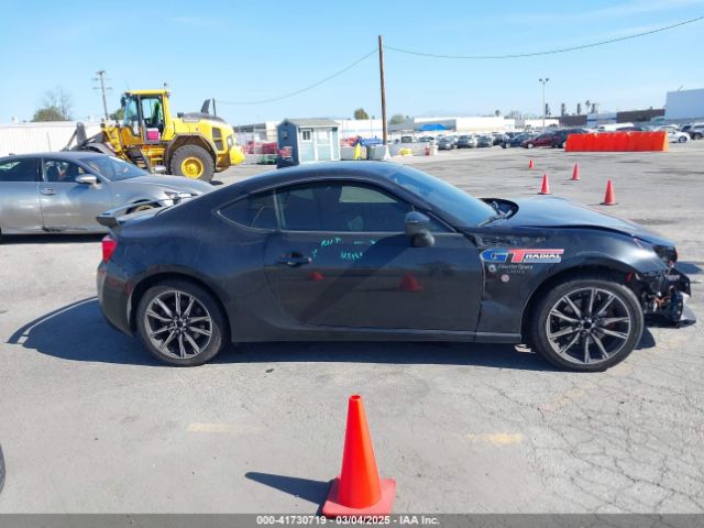 JF1ZNAA15H9705976 Toyota 86