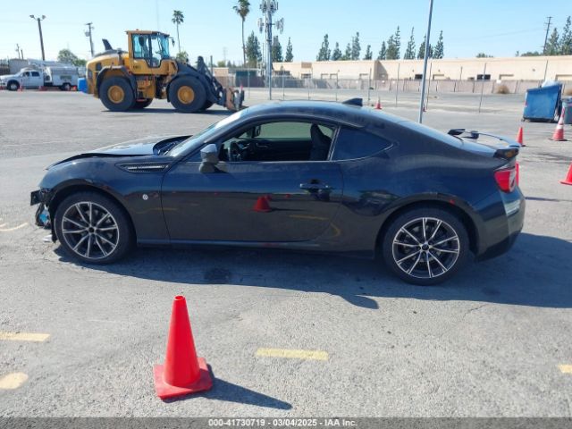 JF1ZNAA15H9705976 Toyota 86