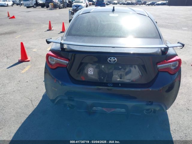 JF1ZNAA15H9705976 Toyota 86