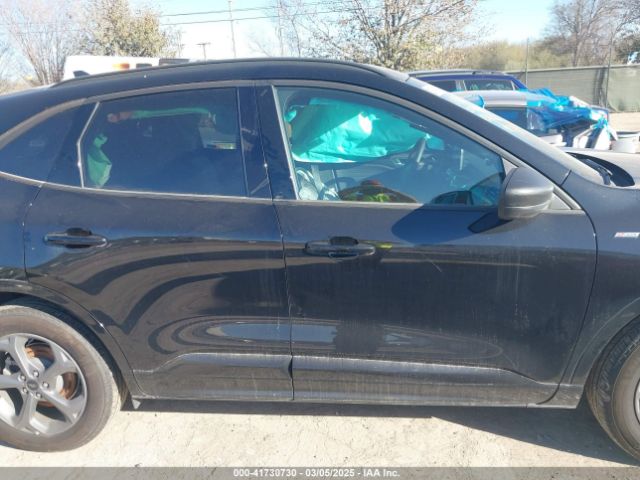 1FMCU9MNXRUA26666 Ford Escape St-line