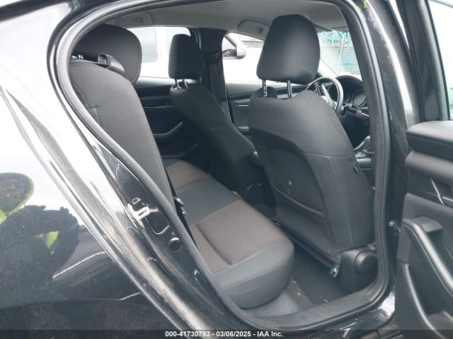 3MZBPAA71NM307765 Mazda Mazda3 2.0