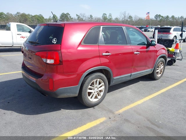 KIA SORENTO LX 2015 5XYKT3A63FG602267 Image 4