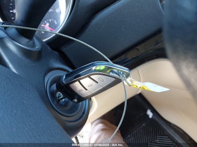 KIA SEDONA LX 2015 KNDMB5C18F6032973 Image 11