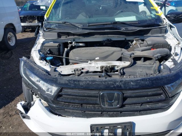 5FNRL6H78RB005741 Honda Odyssey Sport