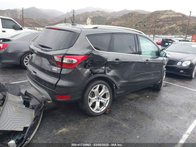 1FMCU0J97KUA35849 Ford Escape Titanium