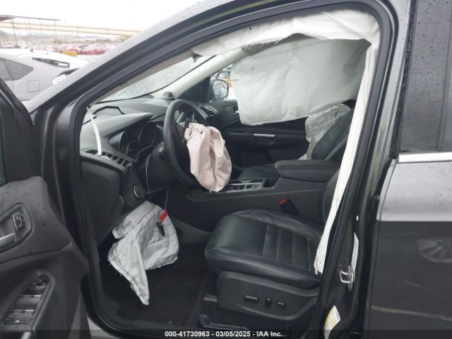1FMCU0J97KUA35849 Ford Escape Titanium