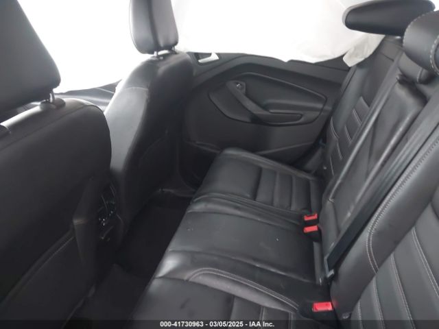 1FMCU0J97KUA35849 Ford Escape Titanium