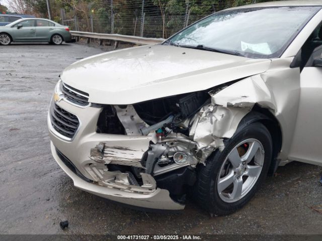 1G1PC5SBXF7100763 Chevrolet Cruze 1lt Auto