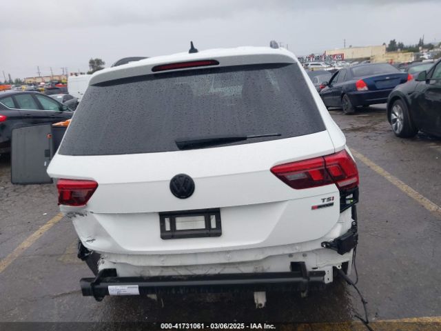 3VV2B7AX4JM140172 Volkswagen Tiguan 2.0t Se/2.0t Sel