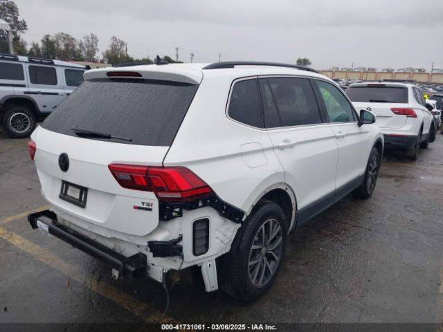 3VV2B7AX4JM140172 Volkswagen Tiguan 2.0t Se/2.0t Sel