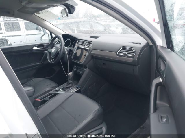 3VV2B7AX4JM140172 Volkswagen Tiguan 2.0t Se/2.0t Sel