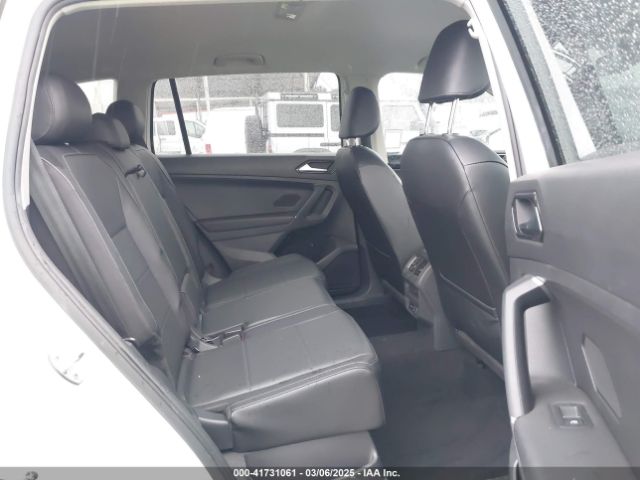 3VV2B7AX4JM140172 Volkswagen Tiguan 2.0t Se/2.0t Sel