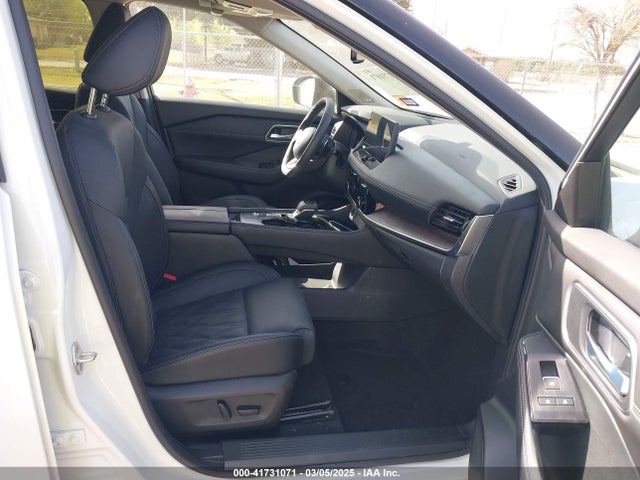 JN8BT3DC3RW071164 Nissan Rogue Platinum Fwd