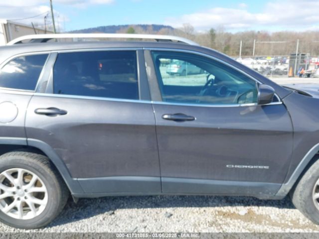 1C4PJLLXXJD606504 Jeep Cherokee Latitude Plus Fwd