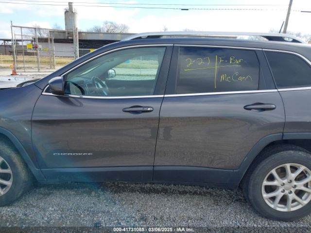 1C4PJLLXXJD606504 Jeep Cherokee Latitude Plus Fwd