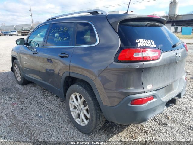 1C4PJLLXXJD606504 Jeep Cherokee Latitude Plus Fwd