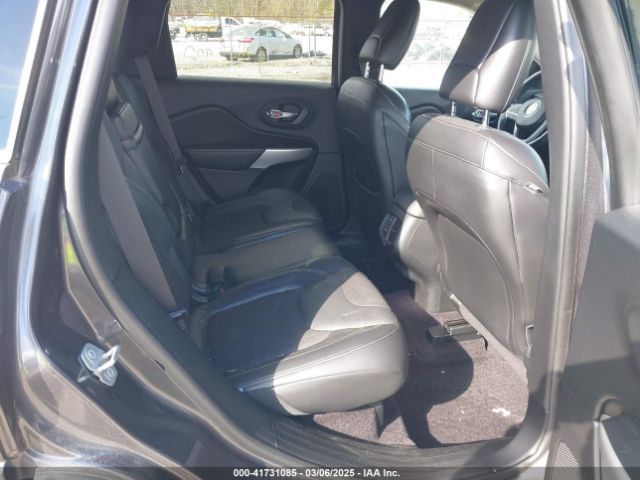 1C4PJLLXXJD606504 Jeep Cherokee Latitude Plus Fwd