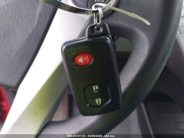 JTDKN3DUXF0432788 Toyota Prius Three