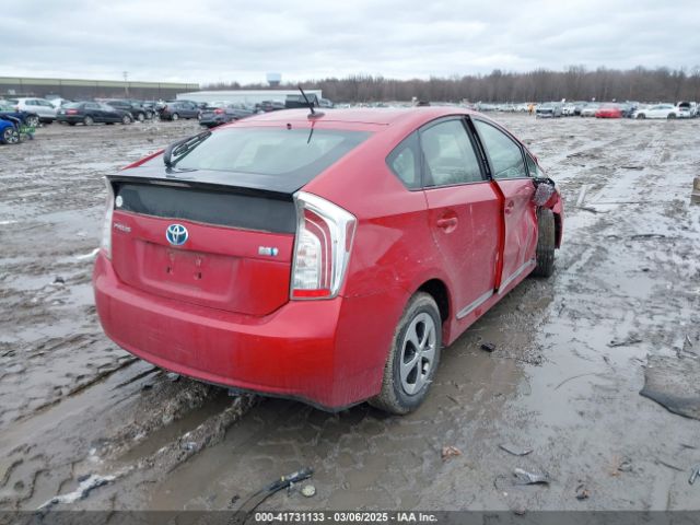 JTDKN3DUXF0432788 Toyota Prius Three