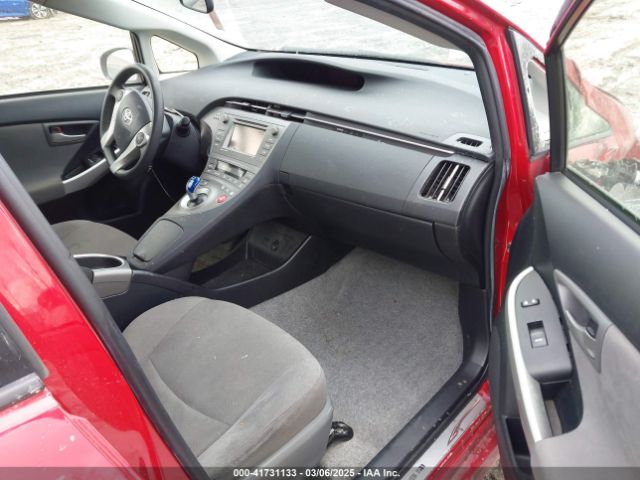 JTDKN3DUXF0432788 Toyota Prius Three