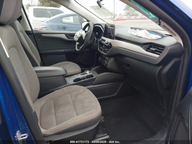 1FMCU9G69NUA71547 Ford ESCAPE SE