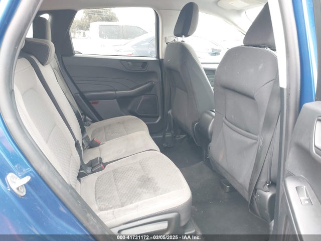 1FMCU9G69NUA71547 Ford ESCAPE SE